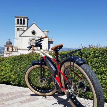 Da Assisi a Spello in e-bike con aperitivo Da Assisi a Spello in e-bike con aperitivo