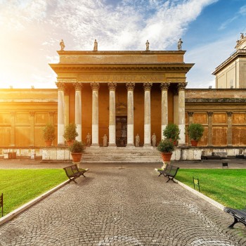 Musei Vaticani e Cappella Sistina: tour privato e aperitivo  Musei Vaticani e Cappella Sistina: tour privato e aperitivo