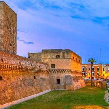 Tour di Bari in bici tra arte, sapori e vie dello shopping Tour di Bari in bici tra arte, sapori e vie dello shopping