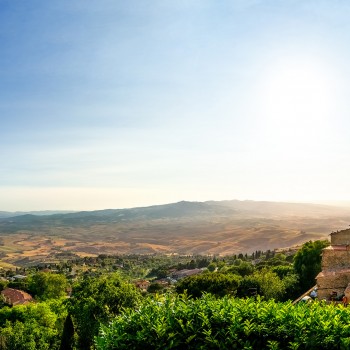 Degustazione di vini con light lunch a Volterra e dintorni Degustazione di vini con light lunch a Volterra e dintorni