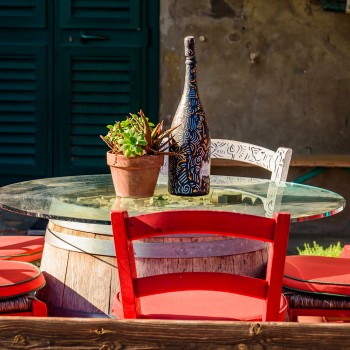 Visita alle cantine Bolgheri e degustazione con aperitivo Visita alle cantine Bolgheri e degustazione con aperitivo