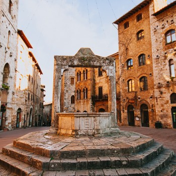 Degustazione di Vernaccia con aperitivo Degustazione di Vernaccia con aperitivo