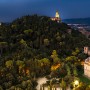 Urban trekking al tramonto per le vie di Todi con aperitivo