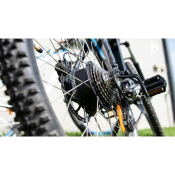 E-bike tour by night per le vie di Todi con tagliere