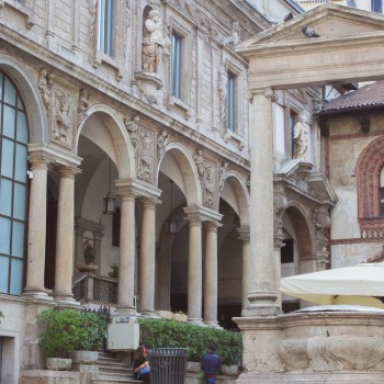 Milano e le tante curiosità Milano e le tante curiosità