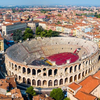 Visita guidata di Verona e corso di cucina italiana con cena Visita guidata di Verona e corso di cucina italiana con cena
