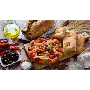 Walking tour of Bari between arts, tastes and shopping streets