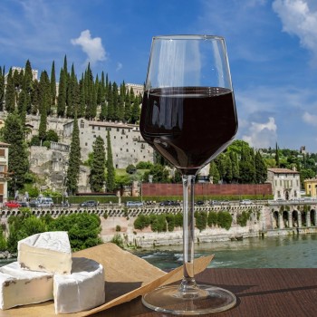 Wine and food tour walking through the streets of Verona Wine and food tour walking through the streets of Verona