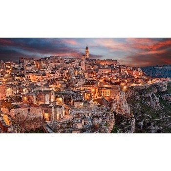 Cena tipica lucana in grotta nei sassi di Matera con musica 