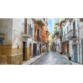 Gravina in Puglia: il Castello Svevo e la storia del Pallone