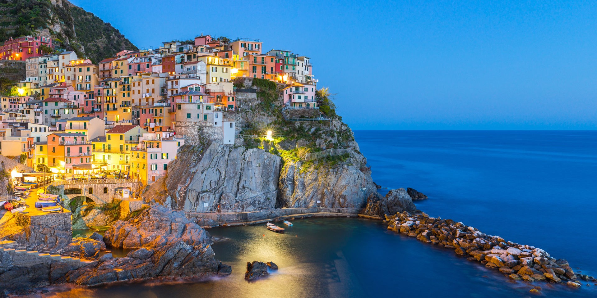 Le bellezze storiche e naturali delle Cinque Terre Le bellezze storiche e naturali delle Cinque Terre